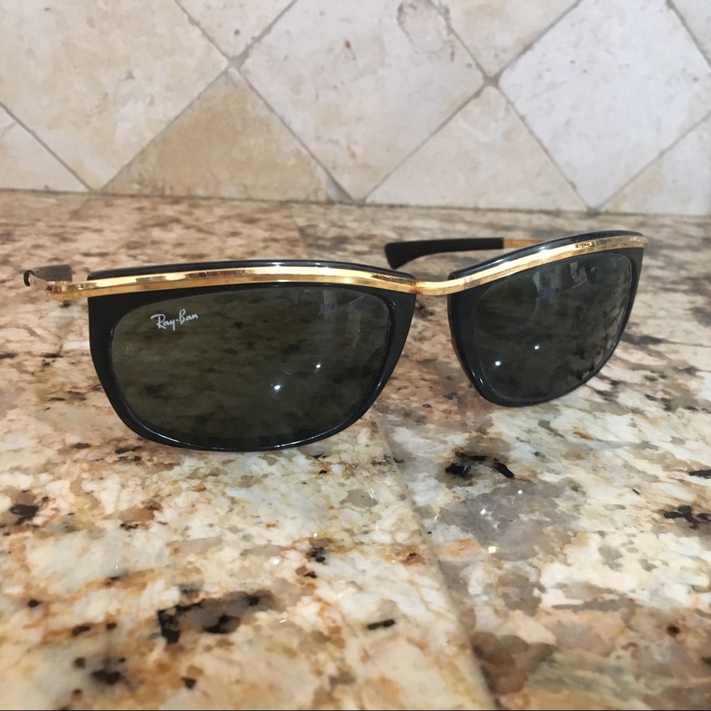 Vintage 1960s Ray Ban Sunglasses